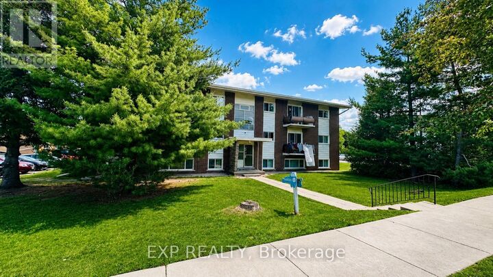 Property Photo:  428 Barrie Place 2  ON N2L 3Z7 