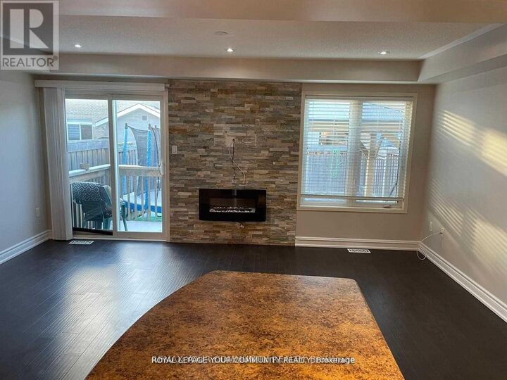 Property Photo:  122 Russel Drive  ON L3Z 0M6 
