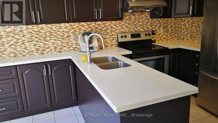 Property Photo:  119 Snowdon Circle  ON L3P 7S6 
