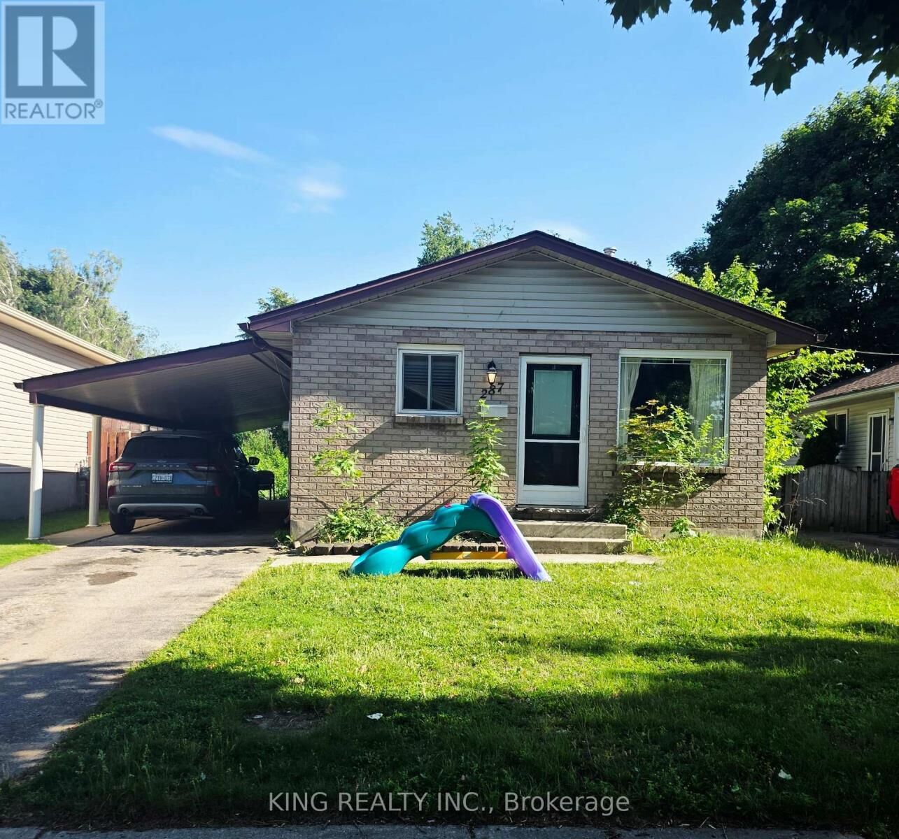 Property Photo: 287 Portsmouth Crescent East ON N5V 4E1