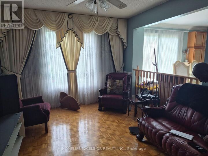 Property Photo:  190 Raymerville Drive North  ON L3P 6S8 