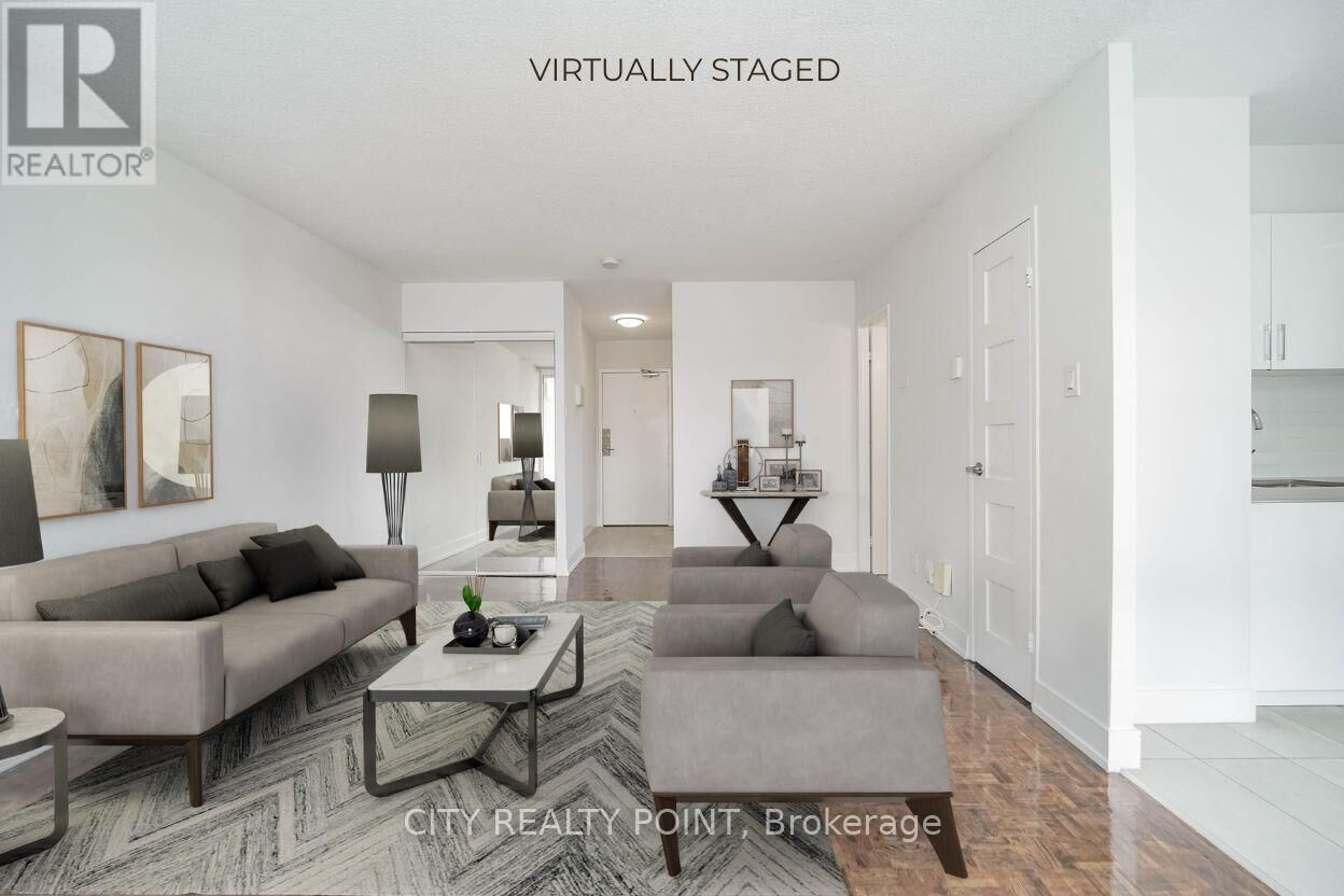 Property Photo: 33 Isabella Street 2103 ON M4Y 2P7
