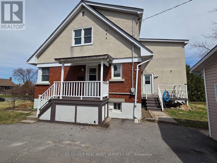 Property Photo:  30 Sunnycrest Drive  ON K2E 5Y2 