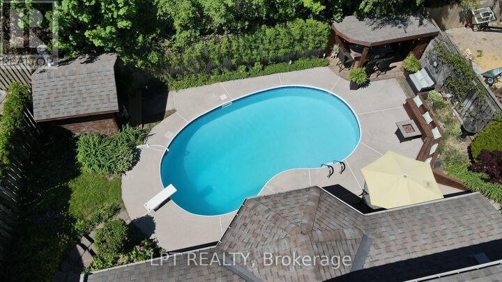 Property Photo:  34 Noam Drive  ON L4N 4P1 