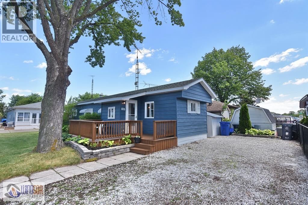 Property Photo:  105 Brooks Boulevard  ON N8N 2P7 
