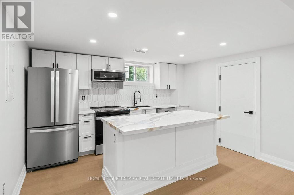Property Photo: 855 Garth Street Lower ON L9C 4K7