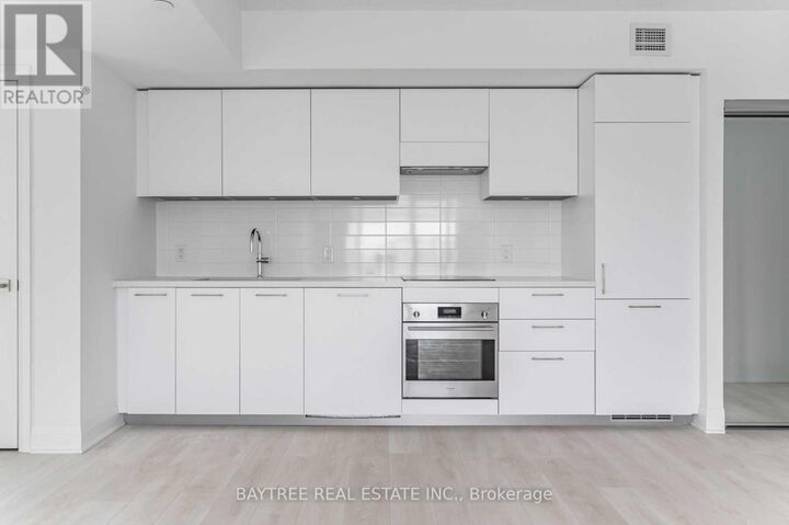 Property Photo: 33 Frederick Todd Way 312 ON M4G 0C9