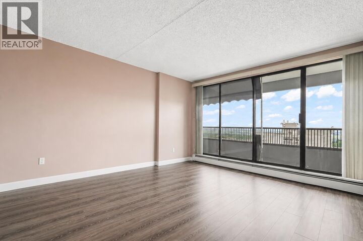 Property Photo:  6595 Willingdon Avenue 1607  BC V5H 4E5 