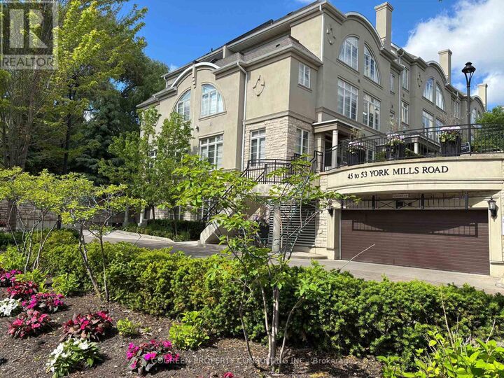 Property Photo: 45 York Mills Road 102 ON M2P 1B6