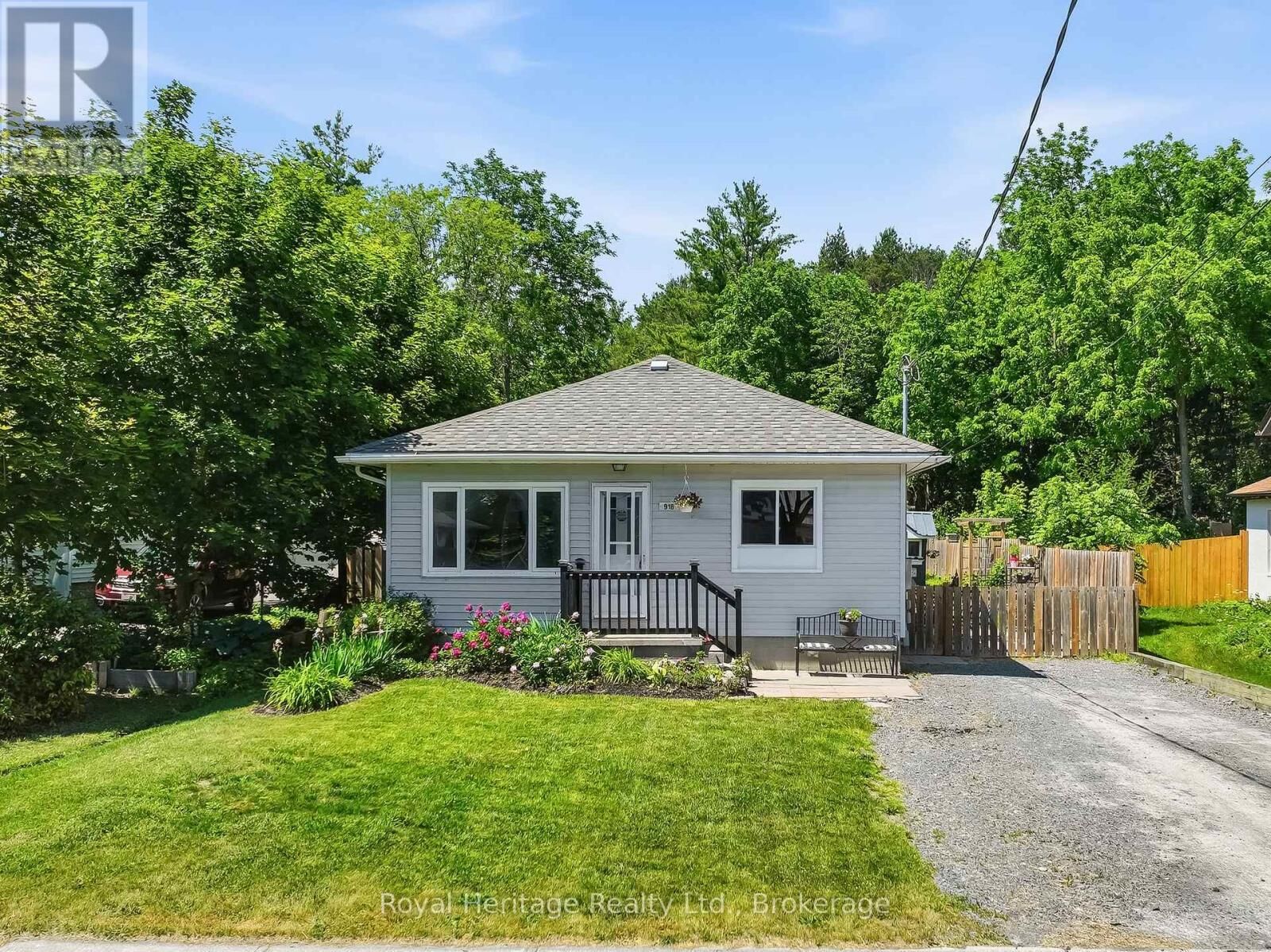 Property Photo:  918 Smith Street  ON K0K 1H0 