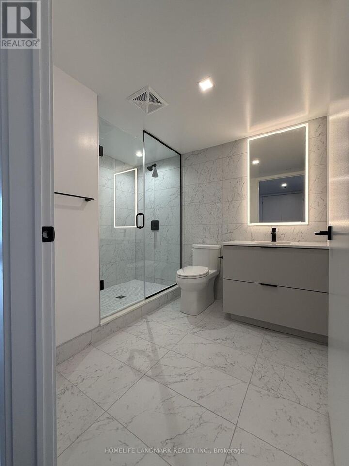 Property Photo:  609 Sherbourne Street 2005  ON M4X 1K7 