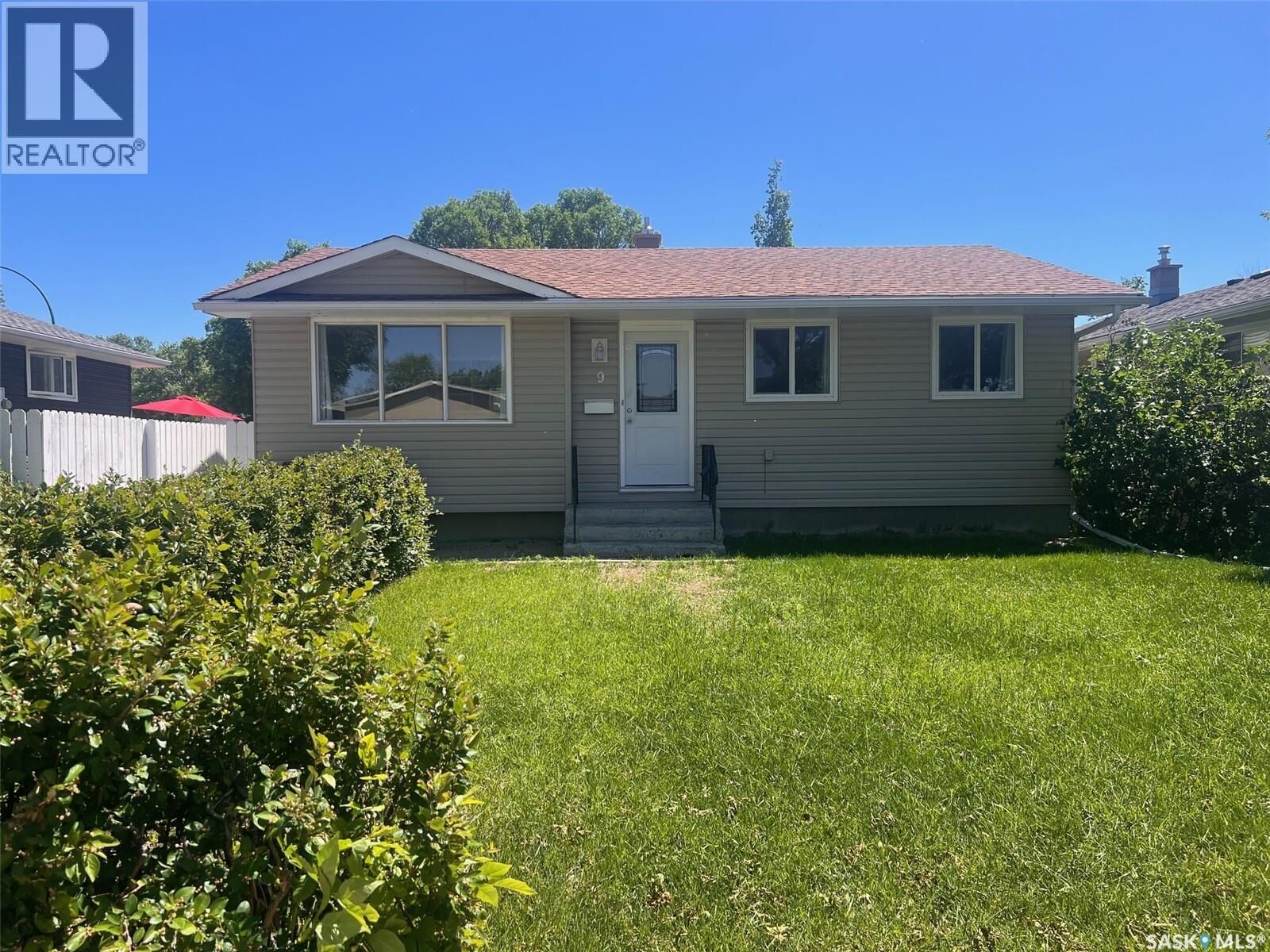 Property Photo: 9 Carmichael Bay SK S4R 0C7
