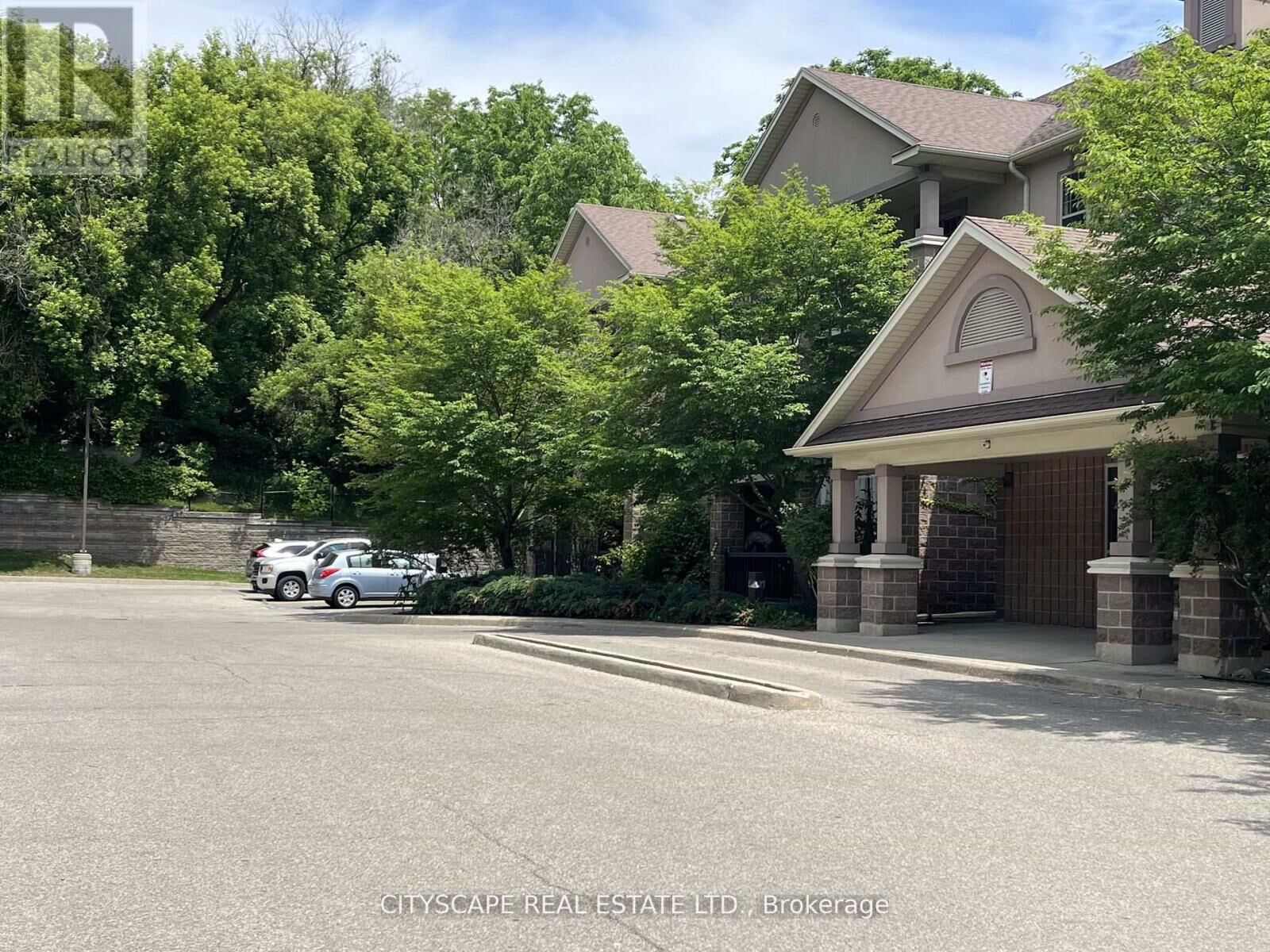 Property Photo:  24 Harris Avenue  ON N3R 2E9 