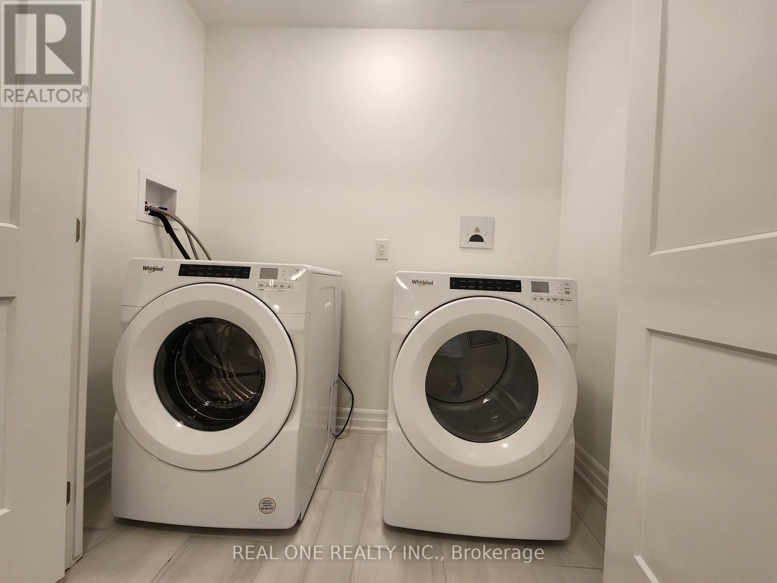 Property Photo:  480 Callaway Road 606  ON N6G 0N8 