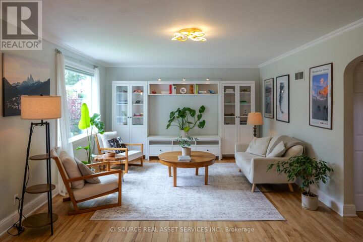 Property Photo: 318 Cecelia Street ON K8A 1S3