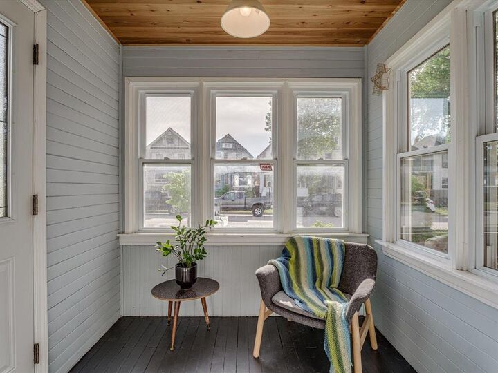 Property Photo: 585 Home Street MB R3G 1X9