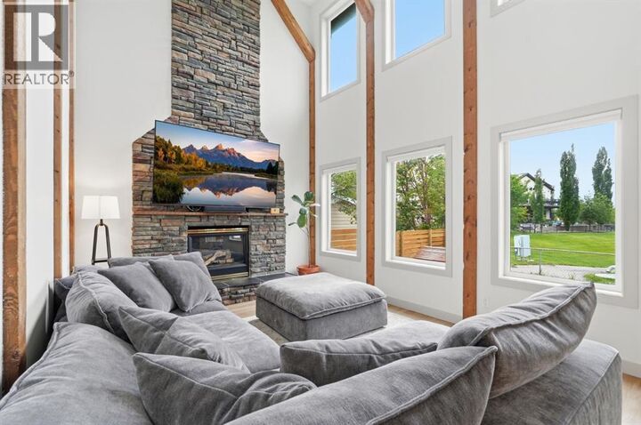 Property Photo: 1506 Riverside Drive Northwest AB T1V 1W8