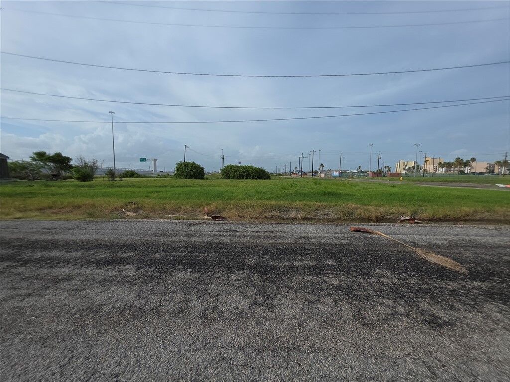 Property Photo: 510 Charles TX 78402