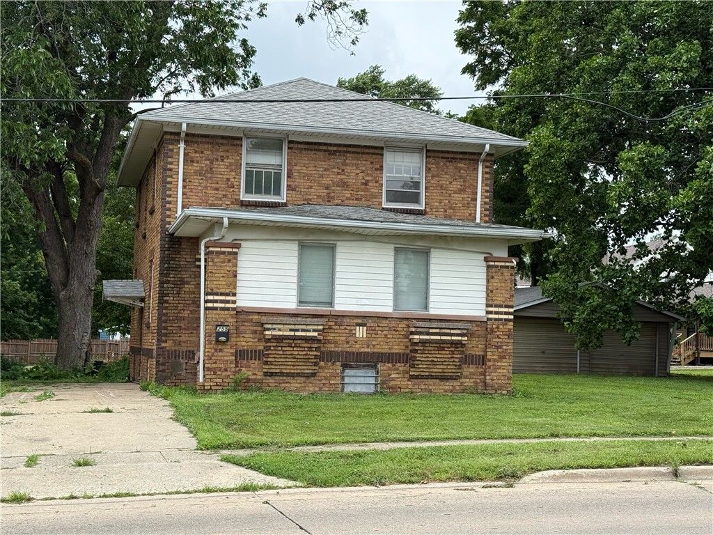 Property Photo: 255 N 27th Street IL 62521