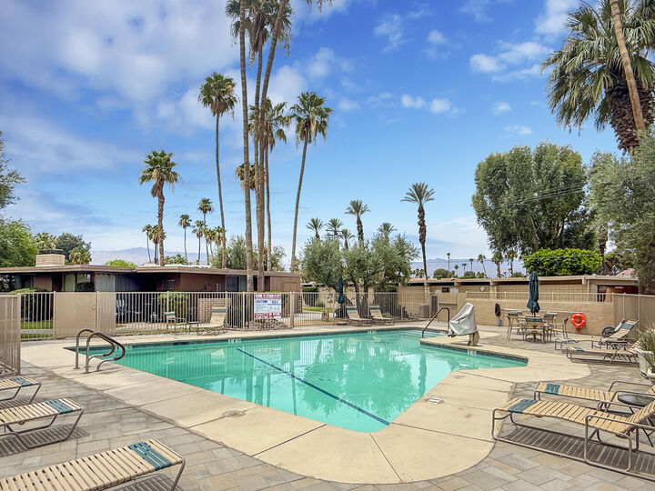 Property Photo:  42320 Baracoa Drive 7  CA 92203 