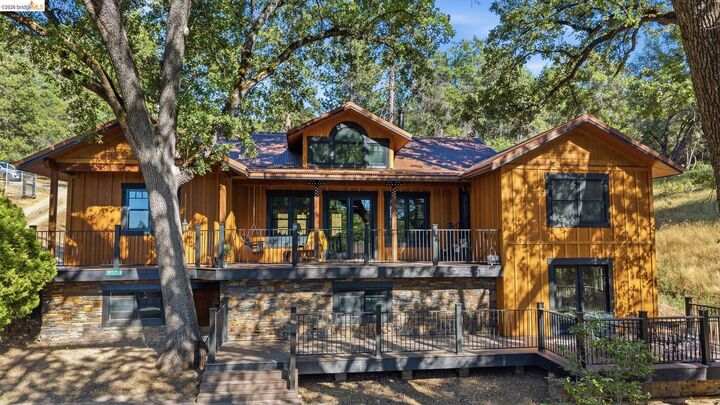 Property Photo:  18521 Woodham Carne Rd  CA 95370 