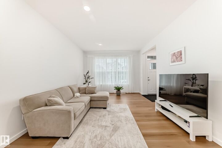Property Photo:  8129 226A Street NW NW  AB T5T 7S8 
