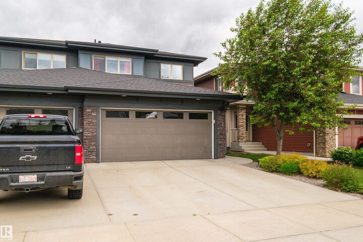 Property Photo: 52 Vanderbilt Common AB T7X 0S9