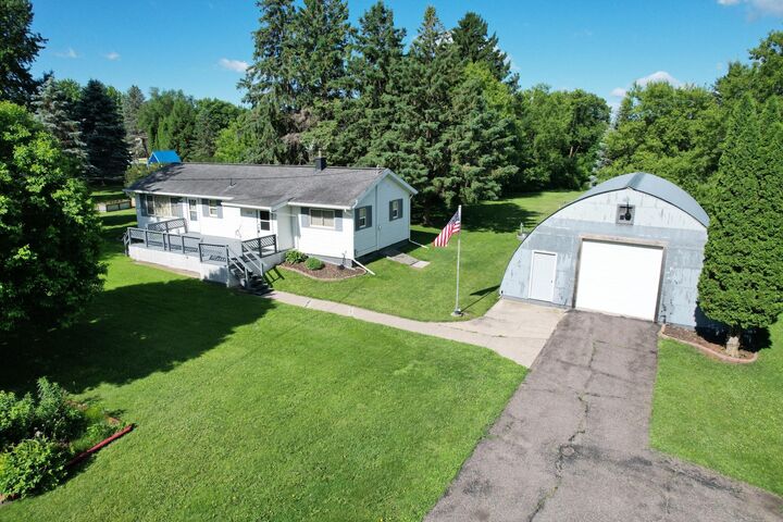 Property Photo: 1039 4th Street MN 56340