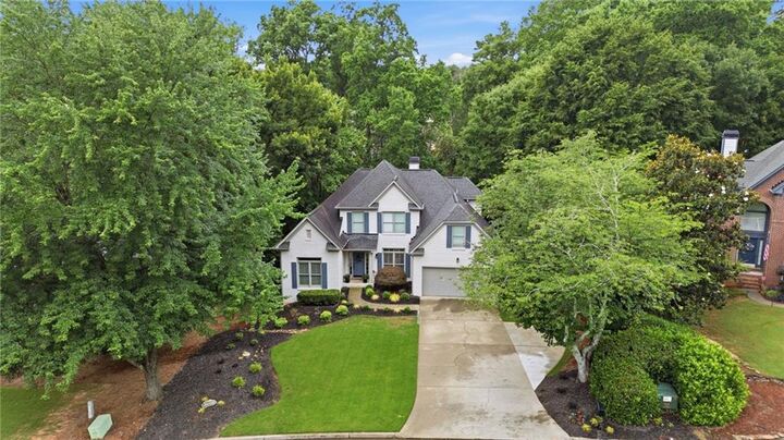 Property Photo: 5950 Waterford Place GA 30024