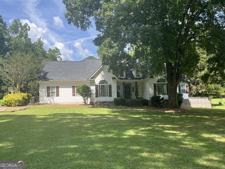 Property Photo: 1212 Maple Drive GA 30224