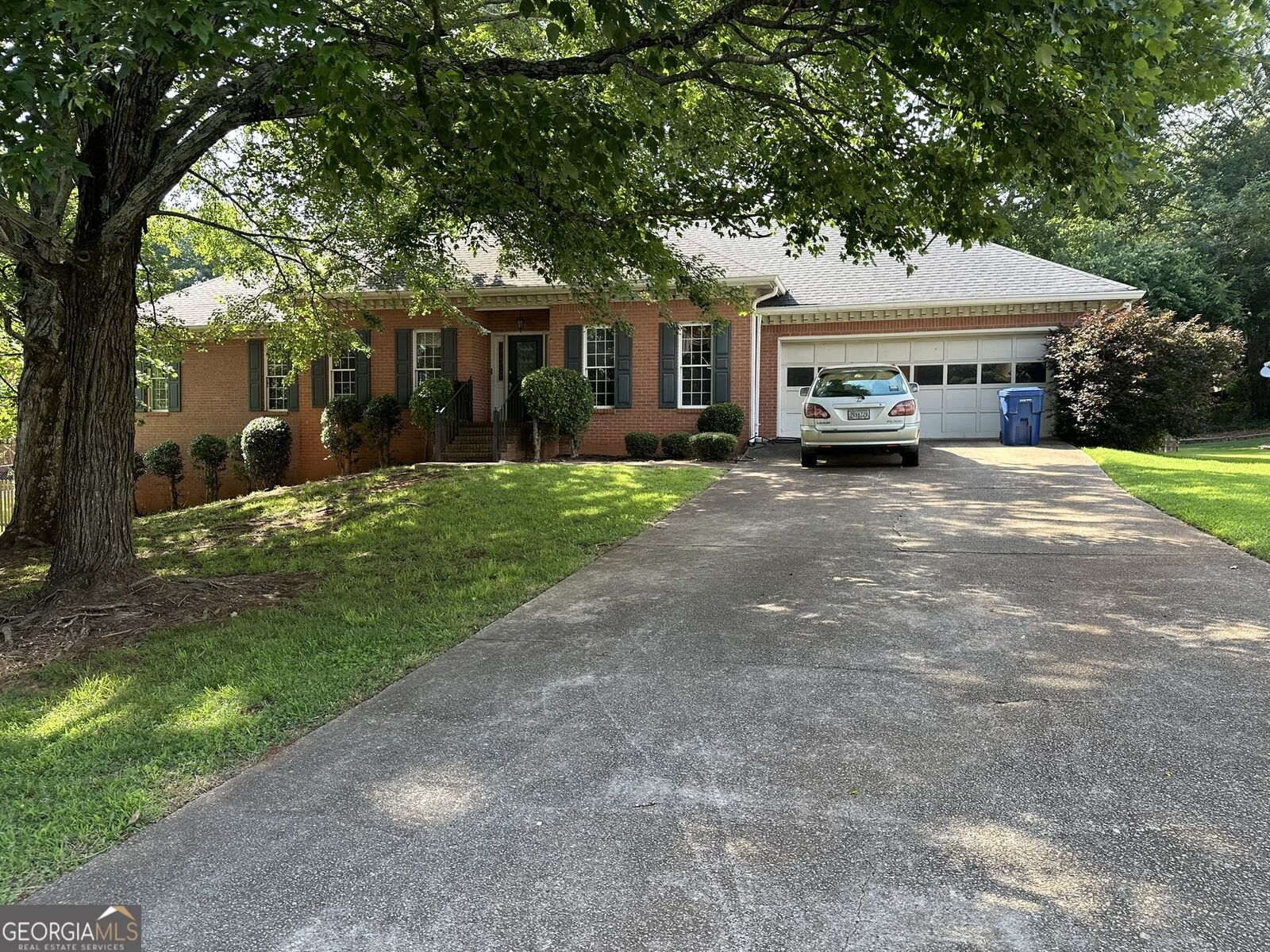 Property Photo:  823 Austin Court  GA 30046 