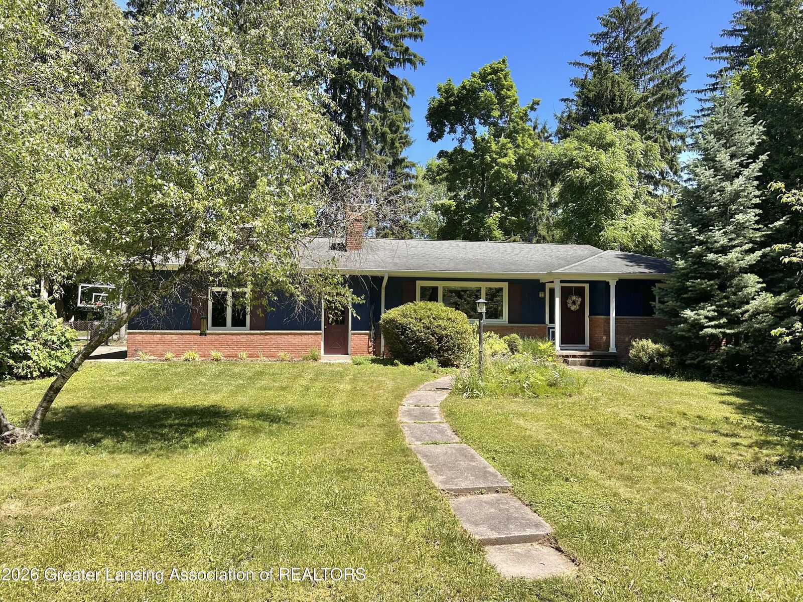 Property Photo:  924 Woodingham Drive  MI 48823 