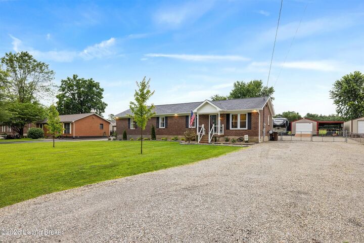 Property Photo:  380 Oakrun Dr  KY 40047 
