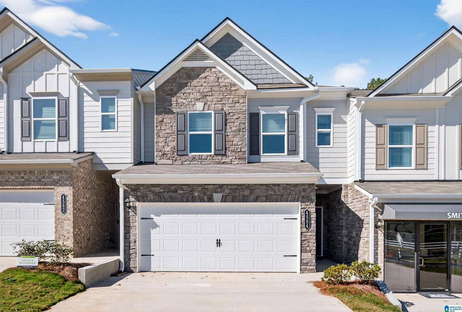 Property Photo: 4524 Village Springs Square 5 AL 35068