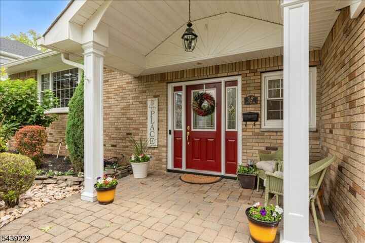 Property Photo:  37 Georgia St  NJ 07016 