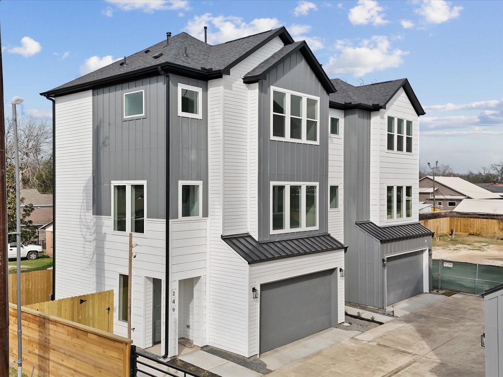 Property Photo:  253 De Boll Street  TX 77022 