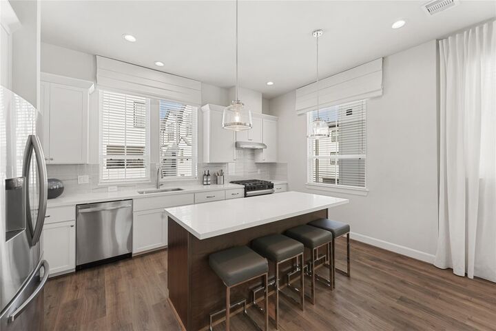 Property Photo: 2708 Grand Fountains Drive TX 77054