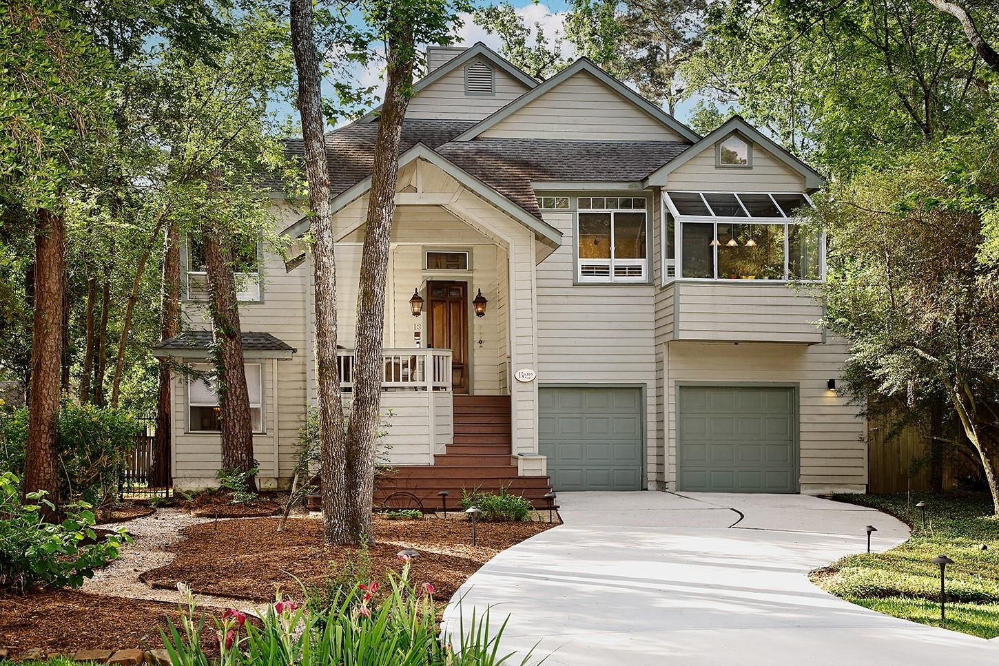 Property Photo:  18 S Slash Pine Park  TX 77380 