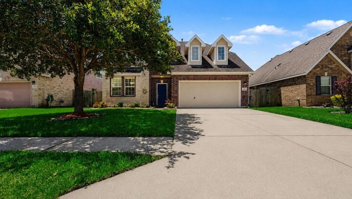 Property Photo:  4506 Legends Bay Drive  TX 77523 