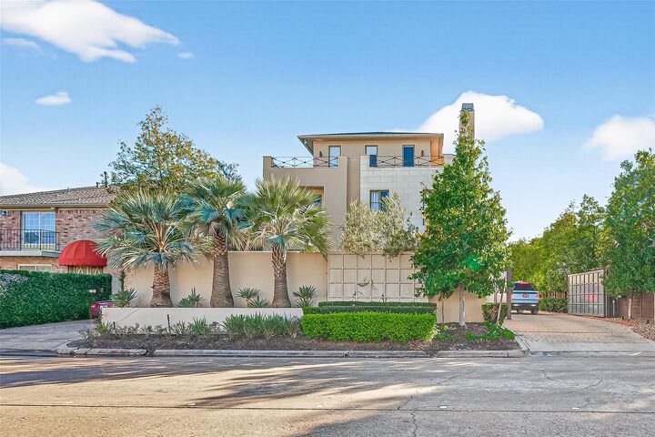 Property Photo: 6005 Inwood Drive A TX 77057
