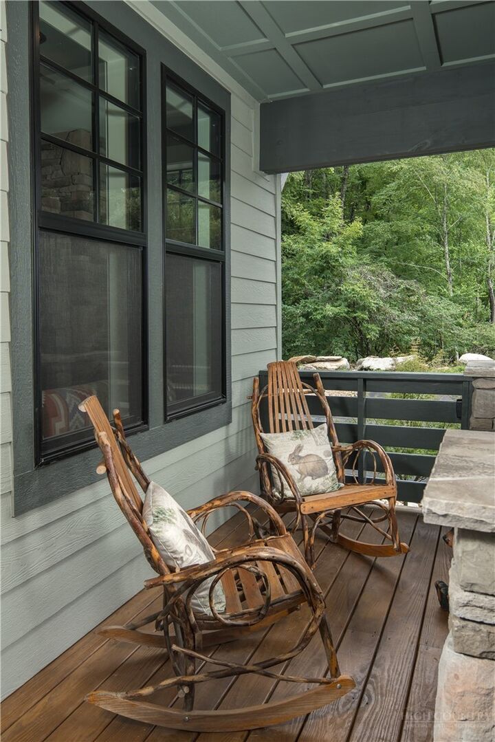 Property Photo: 9391 Blackberry Road NC 28645