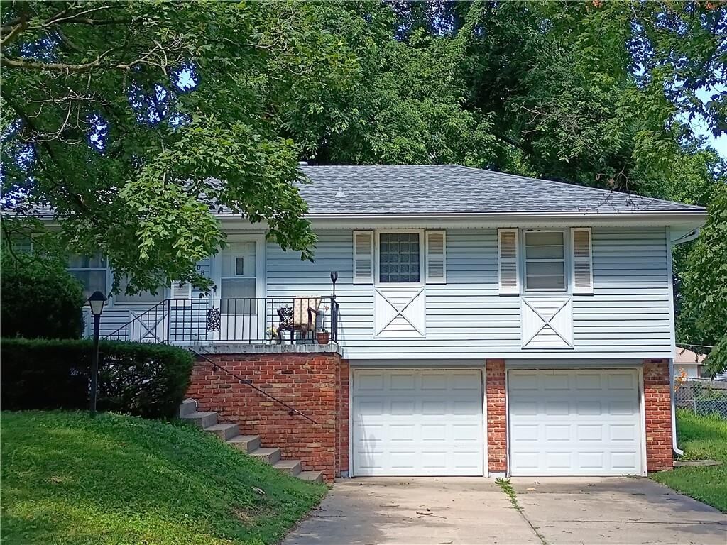 Property Photo: 308 SW 5 Street MO 64014