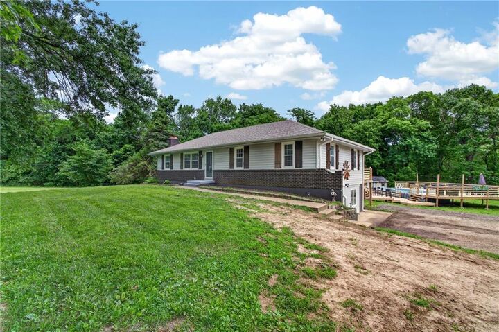 Property Photo:  17909 S Hill Top Road  MO 64080 