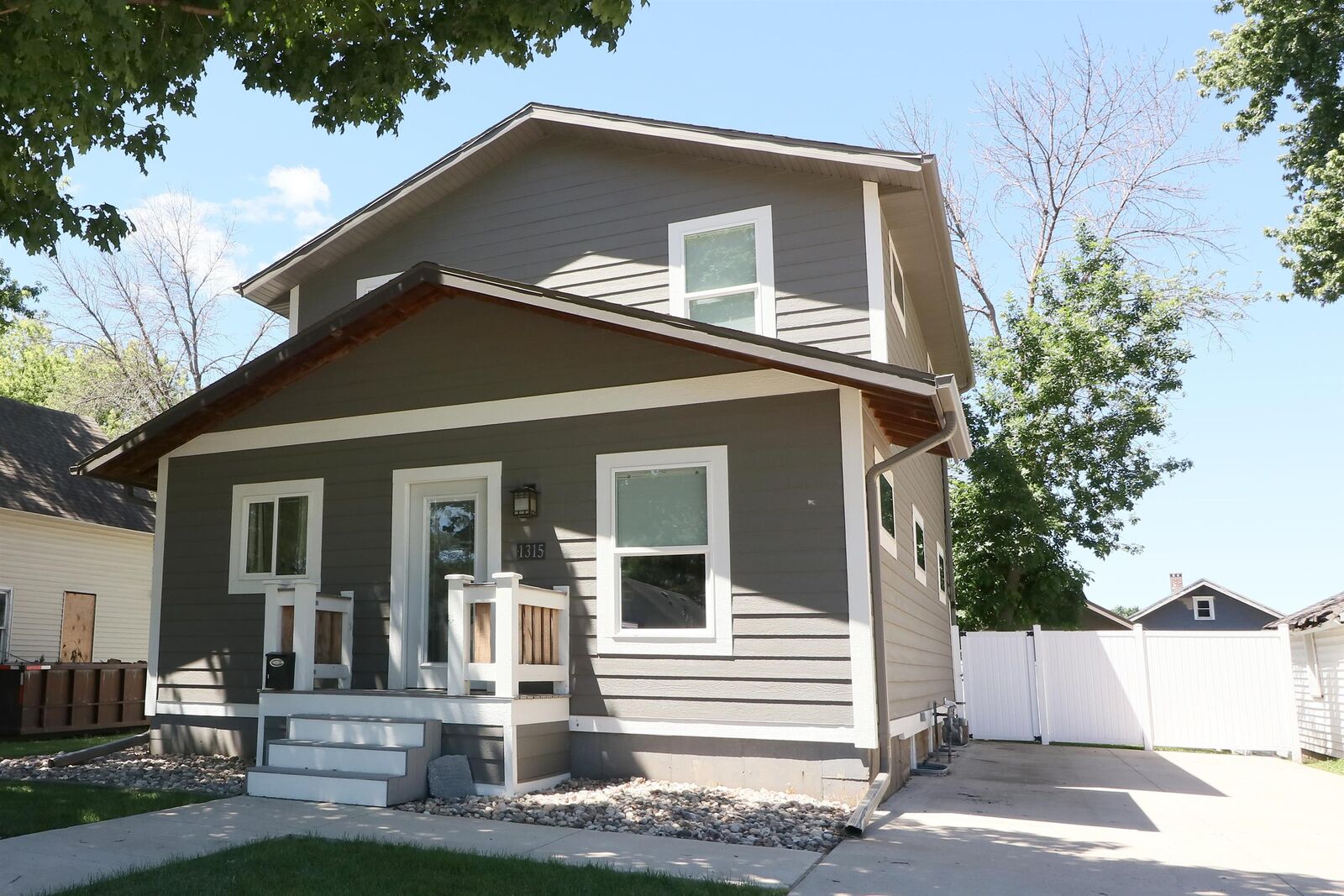 Property Photo:  1315 3rd Avenue W  IA 51301 