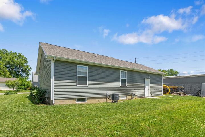Property Photo: 801 Thorn Street IN 46962