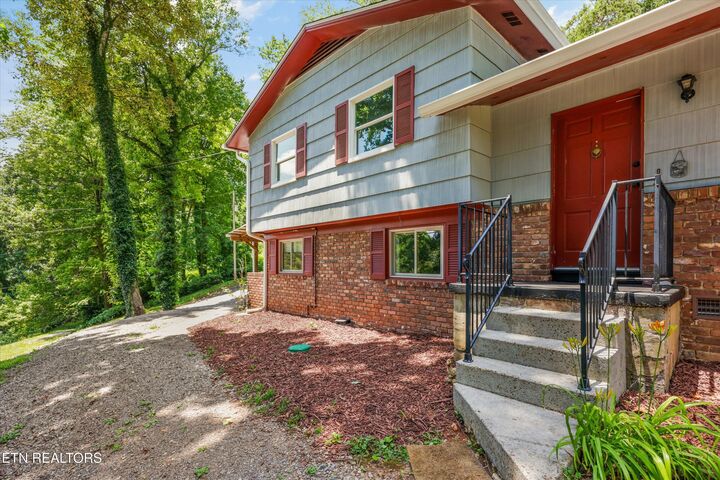 Property Photo: 410 Sherwood Estates Circle TN 37716
