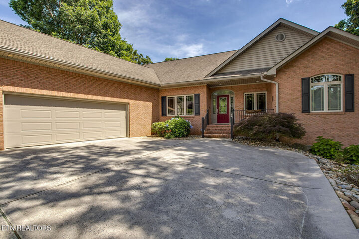 Property Photo:  118 Daleyuhski Trace  TN 37774 