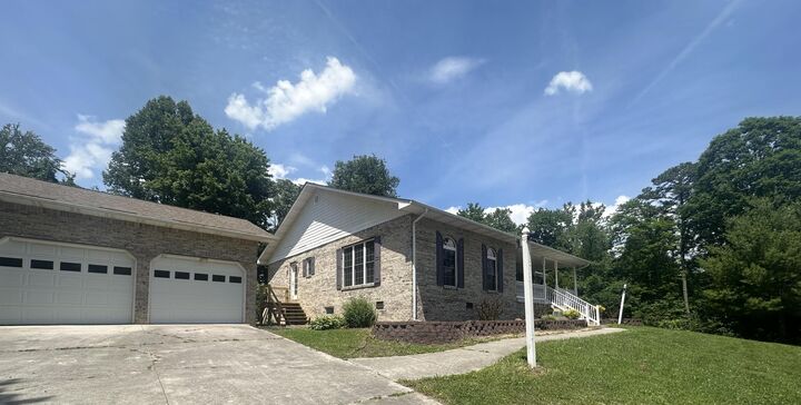 Property Photo: 34 Ross Jones Road KY 42653