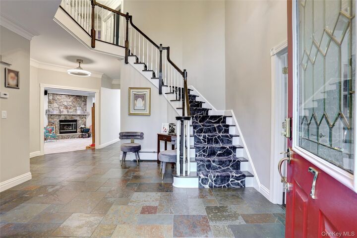 Property Photo:  7 Birdie Drive  NY 10901 