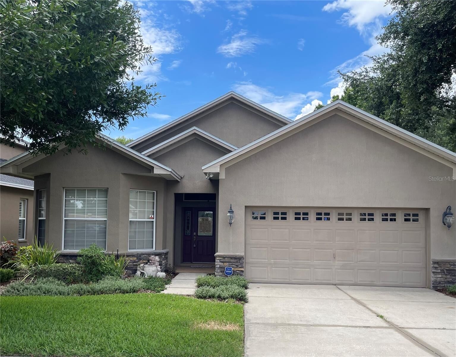 Property Photo: 1105 Stoney Creek Boulevard FL 33811